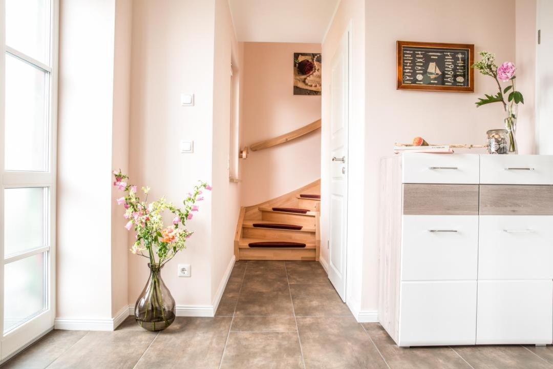 Haus Rose, Luxus-Ferienhaus In Fuhlendorf Fur 4 Personen ภายนอก รูปภาพ